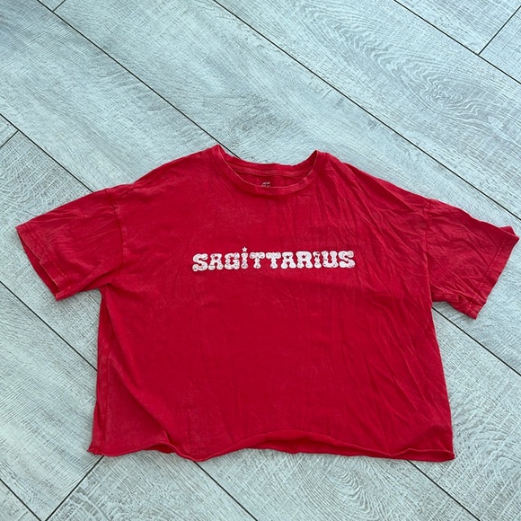 Sagittarius cropped tshirt - Picture 1 of 7